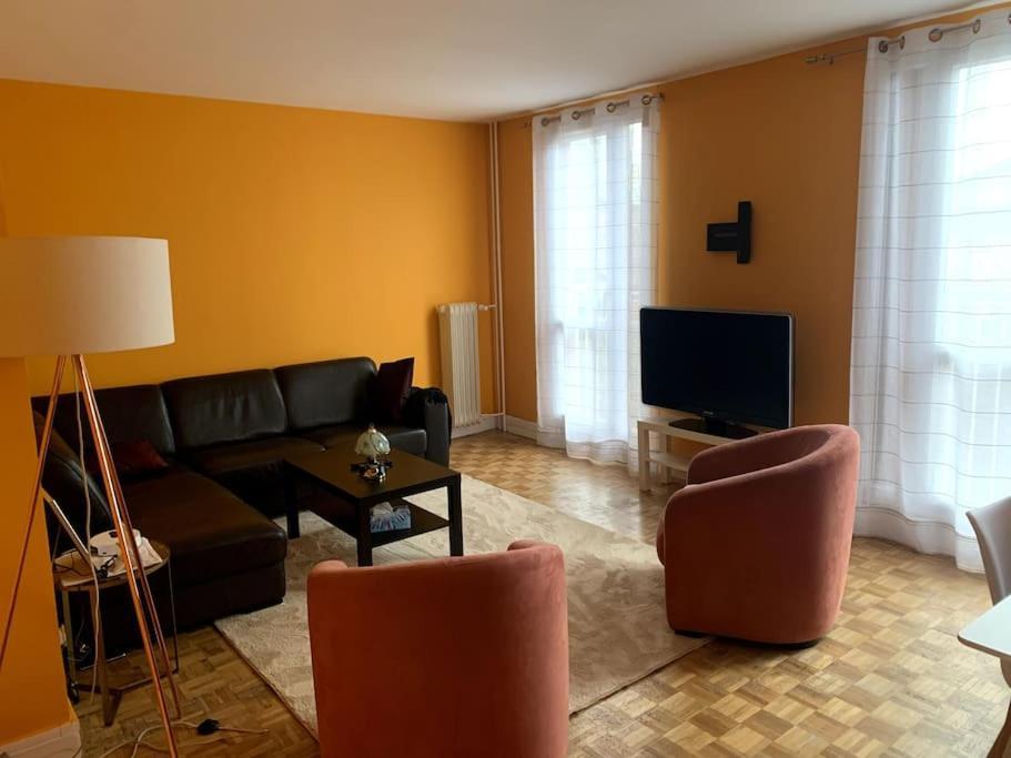 Appartement Chic, Au Pied Du Metro Ligne 14 Вилжуиф Екстериор снимка
